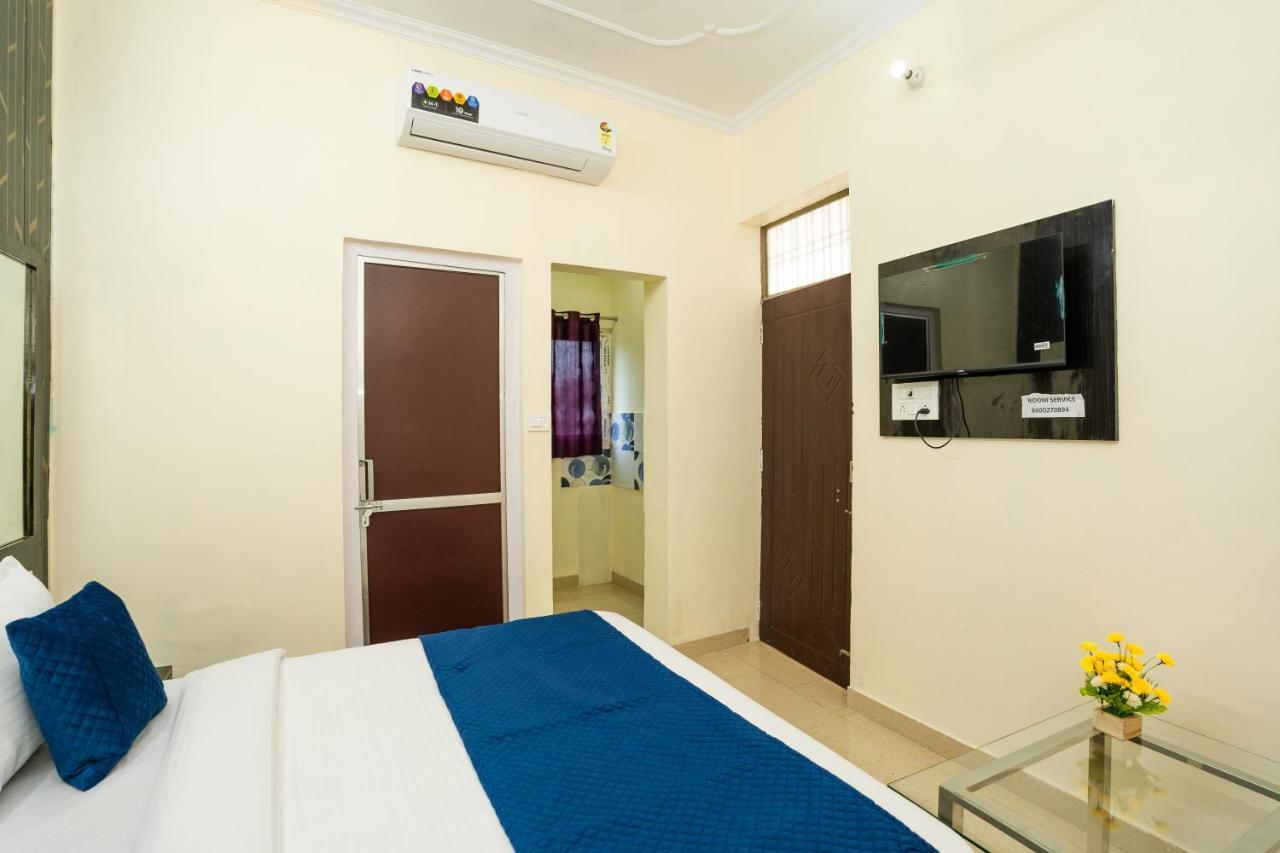Ventex Inn Лакнау Екстериор снимка