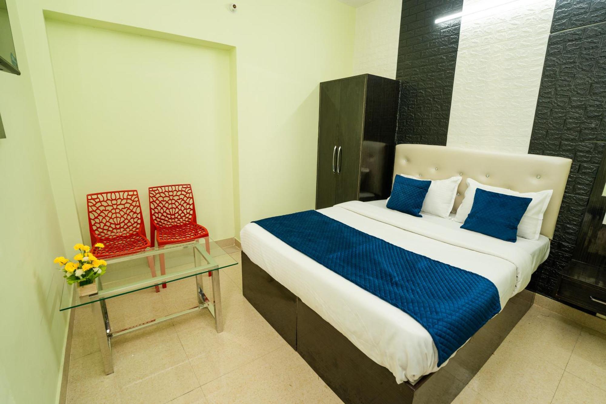 Ventex Inn Лакнау Екстериор снимка